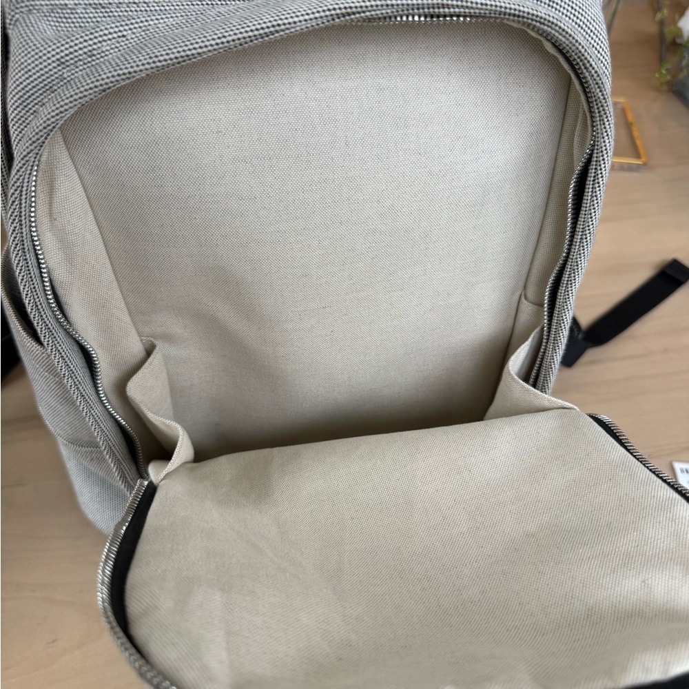 BURBERRY Horseferry Print  Canvas Backpack. Certified Authentic w/ COA. Unisex - Picture 11 of 16